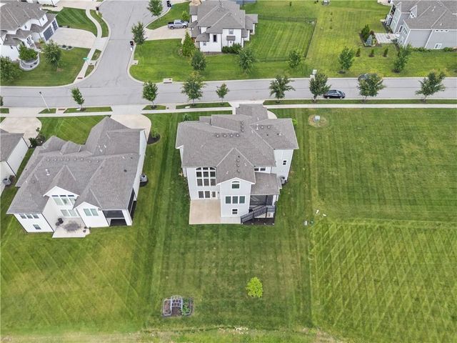 15809 El Monte Street, Overland Park, KS 66224