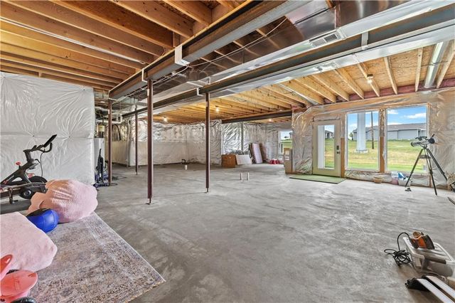 15809 El Monte Street, Overland Park, KS 66224