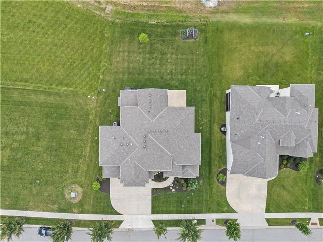15809 El Monte Street, Overland Park, KS 66224