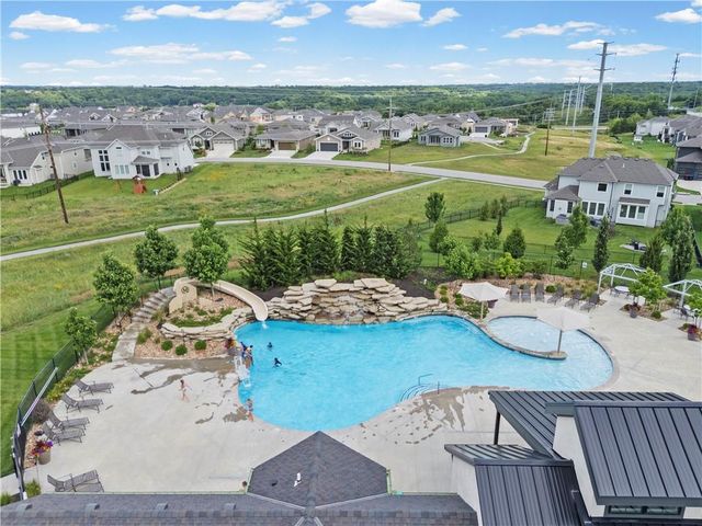 15809 El Monte Street, Overland Park, KS 66224