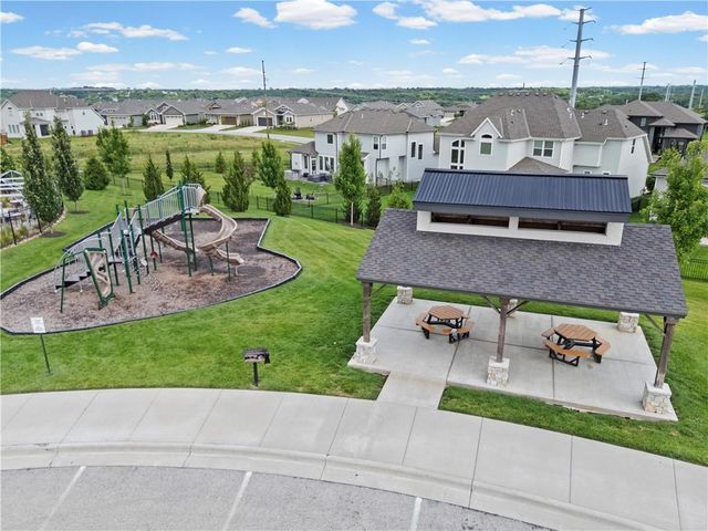 15809 El Monte Street, Overland Park, KS 66224