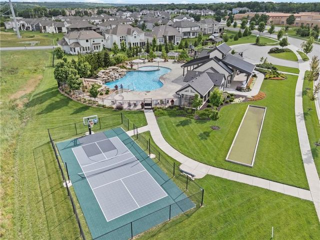15809 El Monte Street, Overland Park, KS 66224