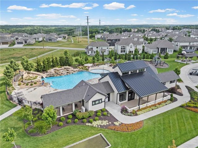 15809 El Monte Street, Overland Park, KS 66224