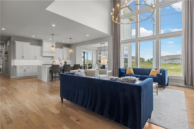 15809 El Monte Street, Overland Park, KS 66224