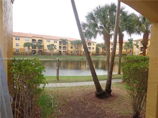 9650 NW 2nd St 4-103, Pembroke Pines, FL 33024