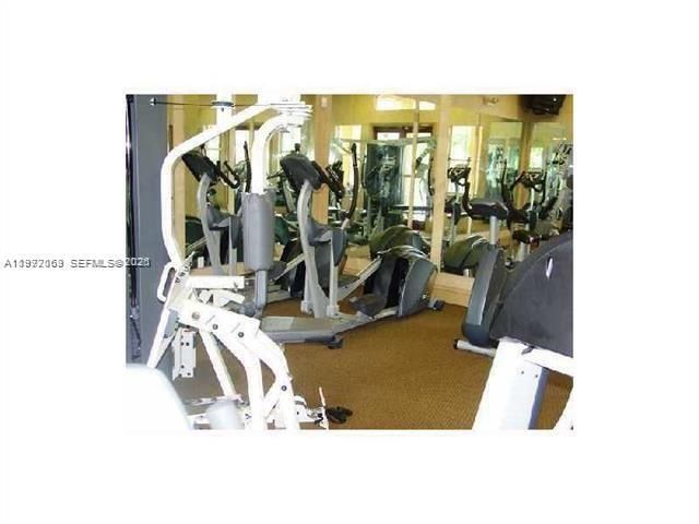 9650 NW 2nd St 4-103, Pembroke Pines, FL 33024