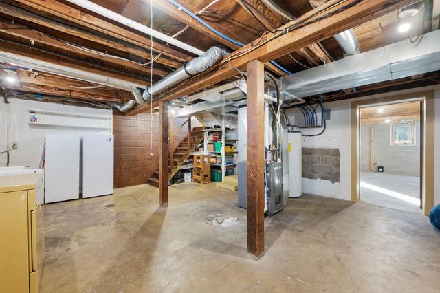 32266 Virgo Street NE, North Branch, MN 55056