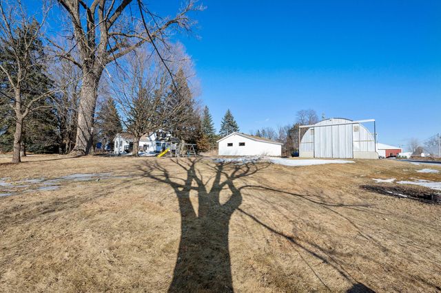 32266 Virgo Street NE, North Branch, MN 55056