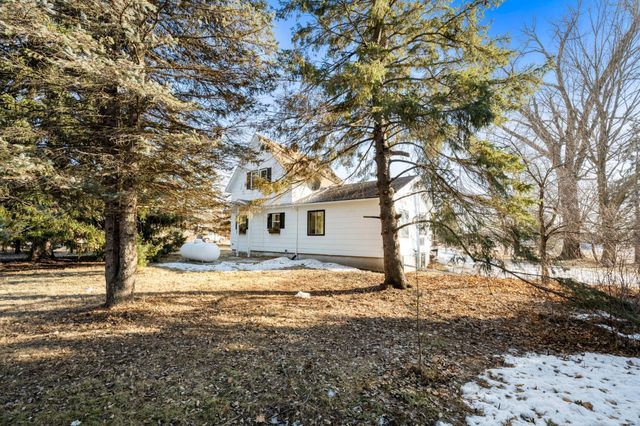 32266 Virgo Street NE, North Branch, MN 55056