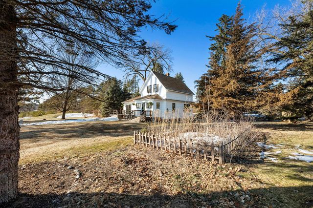 32266 Virgo Street NE, North Branch, MN 55056