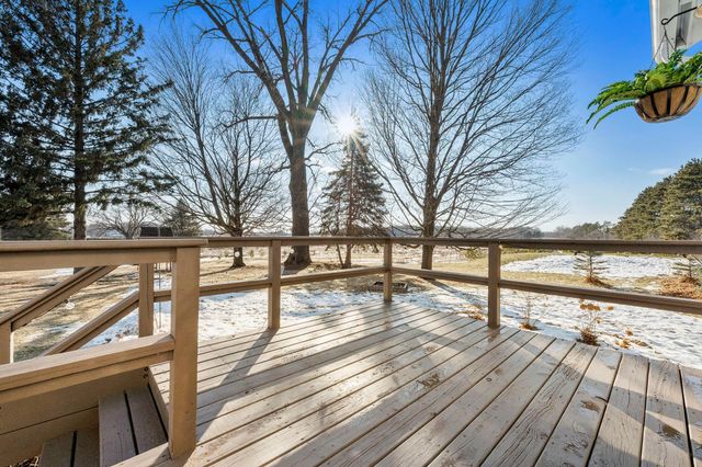 32266 Virgo Street NE, North Branch, MN 55056