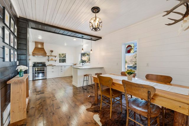 32266 Virgo Street NE, North Branch, MN 55056