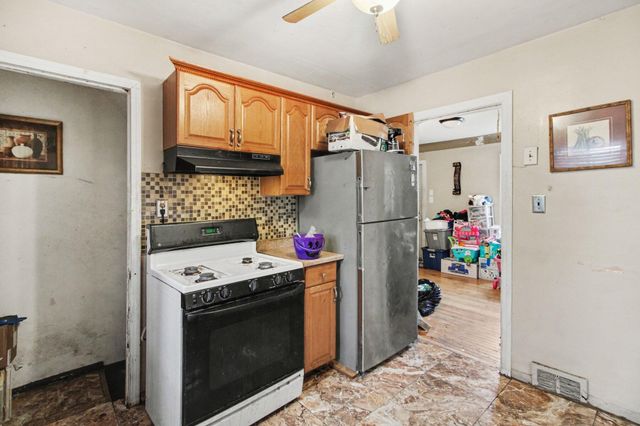 8304 Robson Street, Detroit City, MI 48228