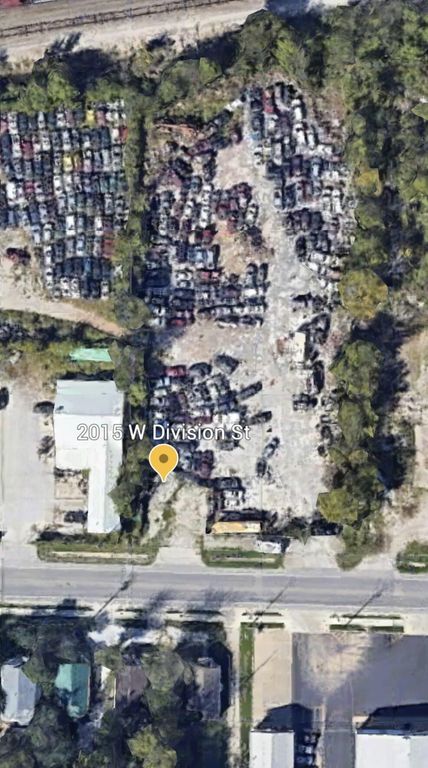 2015 W Division Street, Springfield, MO 65802