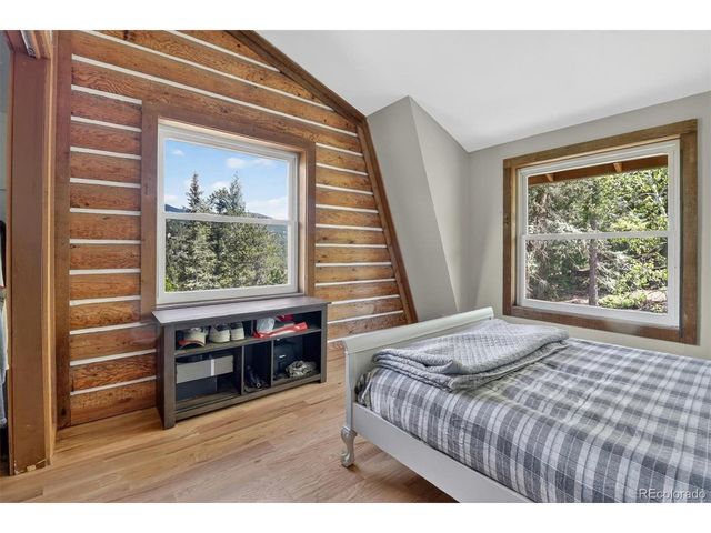 521 Golden Gate Dr, Golden, CO 80403