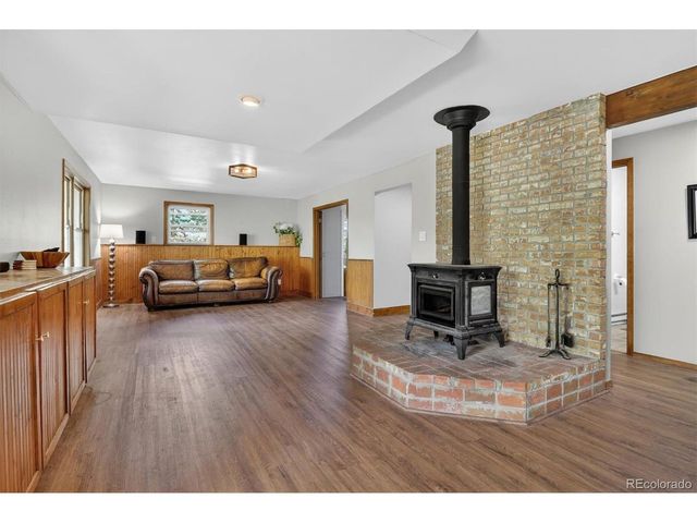521 Golden Gate Dr, Golden, CO 80403