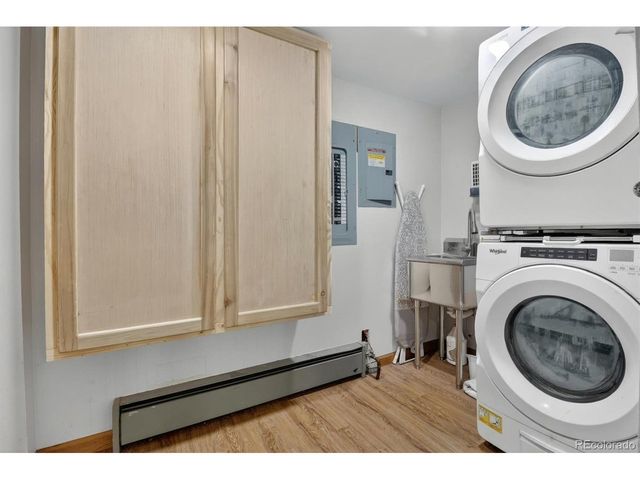 521 Golden Gate Dr, Golden, CO 80403