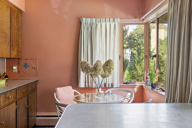 375 Woodlawn Avenue, Grand Haven City, MI 49417