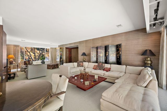 375 Woodlawn Avenue, Grand Haven City, MI 49417