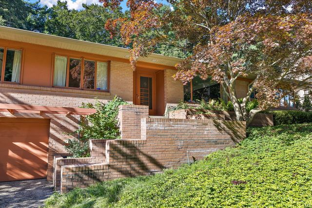 375 Woodlawn Avenue, Grand Haven City, MI 49417