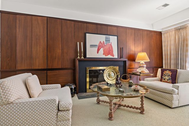 375 Woodlawn Avenue, Grand Haven City, MI 49417