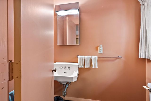 375 Woodlawn Avenue, Grand Haven City, MI 49417