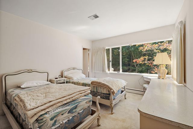 375 Woodlawn Avenue, Grand Haven City, MI 49417