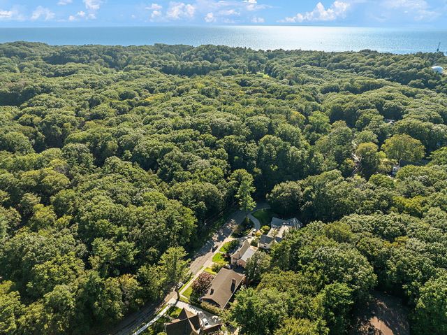 375 Woodlawn Avenue, Grand Haven City, MI 49417