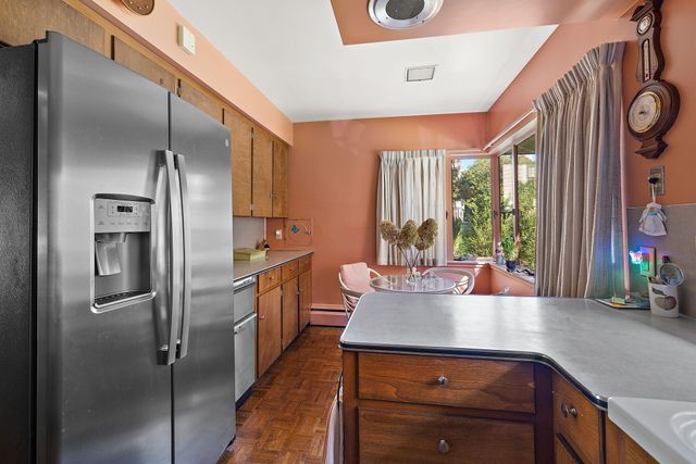 375 Woodlawn Avenue, Grand Haven City, MI 49417