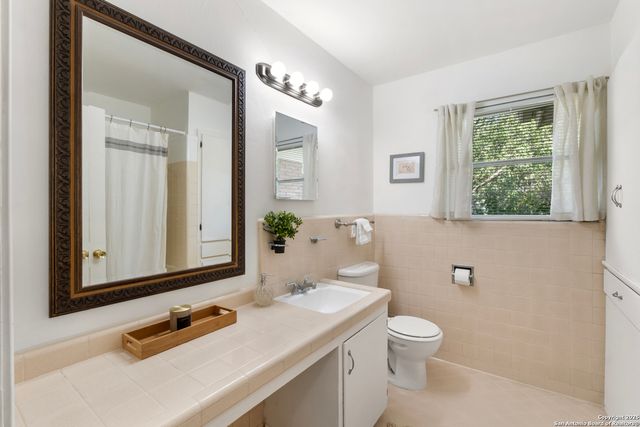 346 Sandalwood Ln., San Antonio, TX 78216