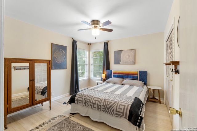 346 Sandalwood Ln., San Antonio, TX 78216