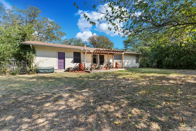 346 Sandalwood Ln., San Antonio, TX 78216