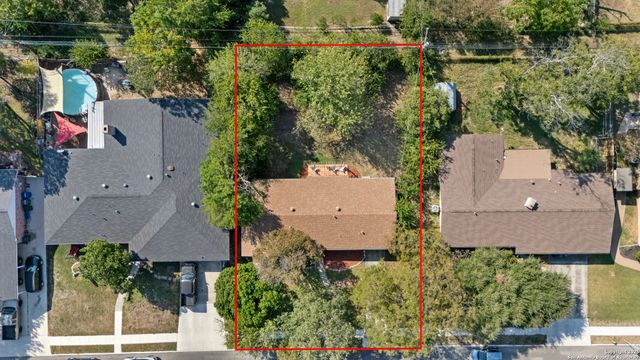 346 Sandalwood Ln., San Antonio, TX 78216