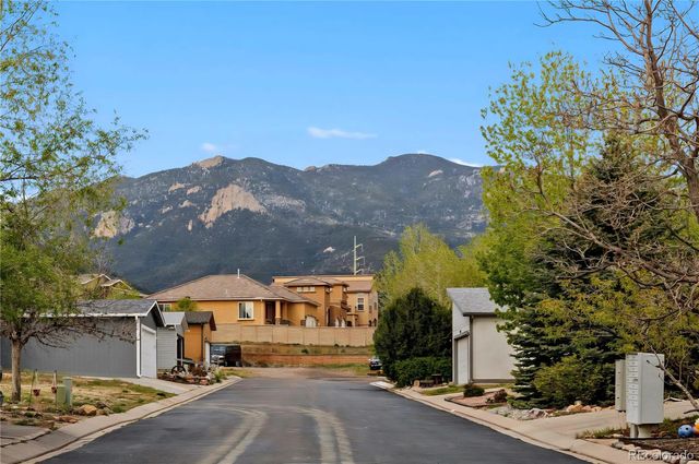 2510 Wheaton Drive, Colorado Springs, CO 80904
