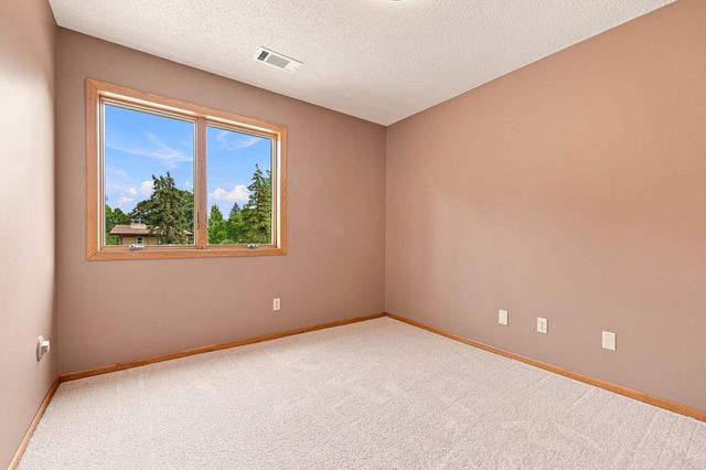 195 S Medina Street, Loretto, MN 55357