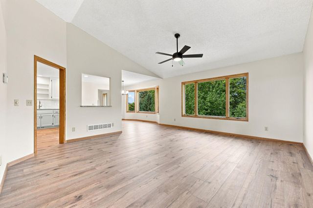 195 S Medina Street, Loretto, MN 55357
