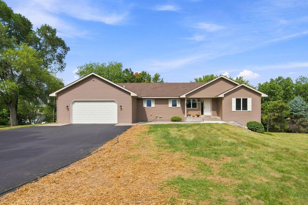 195 S Medina Street, Loretto, MN 55357 — exterior