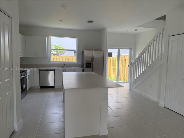 1182 SE 1st Ter 0, Florida City, FL 33034