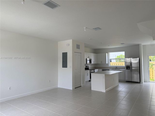 1182 SE 1st Ter 0, Florida City, FL 33034