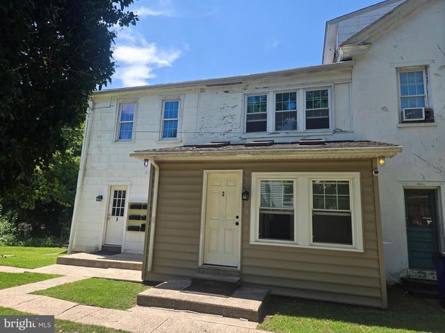 870 E HIGH ST, Pottstown, PA 19464