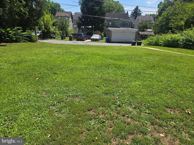 870 E HIGH ST, Pottstown, PA 19464