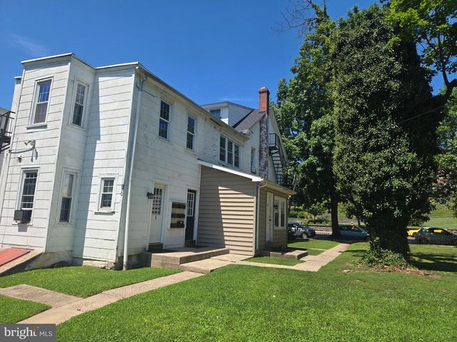 870 E HIGH ST, Pottstown, PA 19464