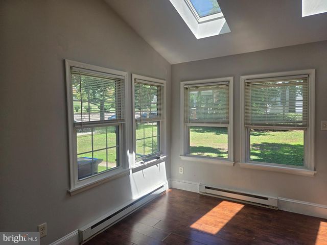 870 E HIGH ST, Pottstown, PA 19464