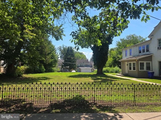 870 E HIGH ST, Pottstown, PA 19464