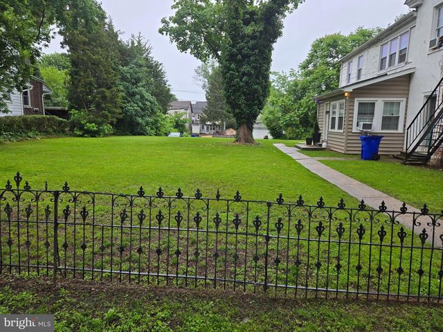 870 E HIGH ST, Pottstown, PA 19464