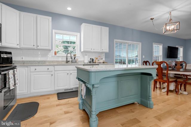 10217 SPRING CREEK DR, Spotsylvania, VA 22553