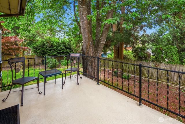 3815 NE 113th Street, Seattle, WA 98125