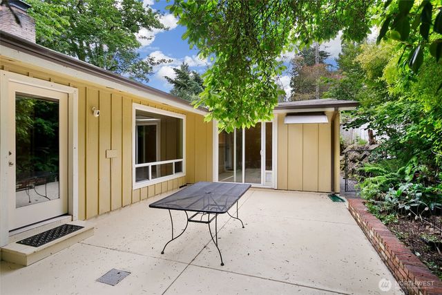 3815 NE 113th Street, Seattle, WA 98125