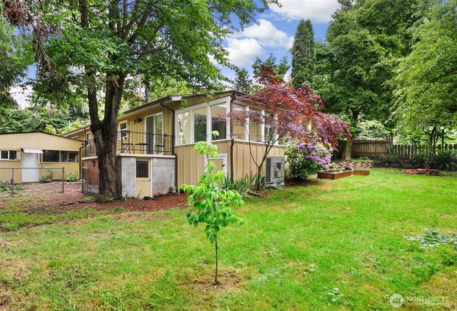3815 NE 113th Street, Seattle, WA 98125