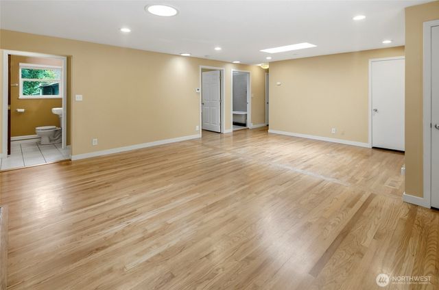 3815 NE 113th Street, Seattle, WA 98125
